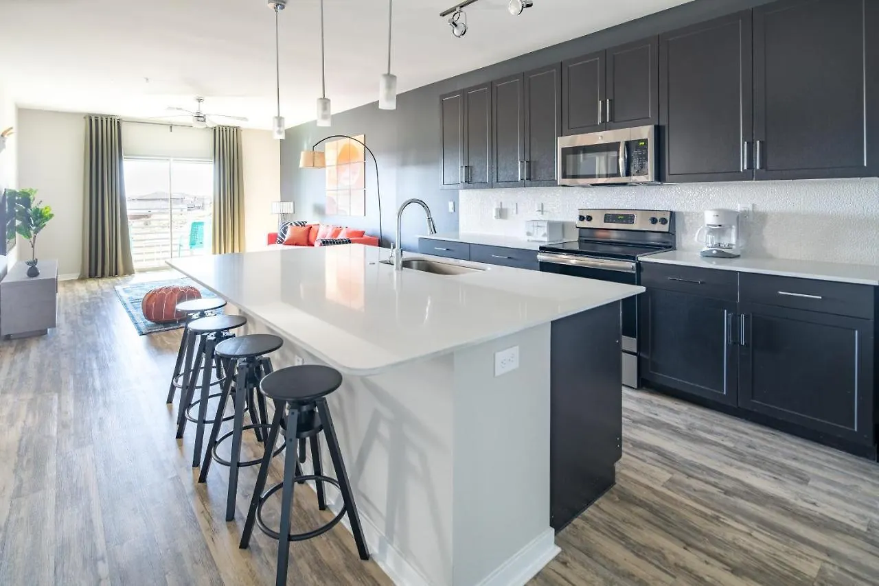 Wanderjaunt - Luxe North Scottsdale Apts Apartment United States